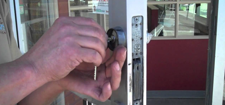 commercial door lock repair Lucerne Valley